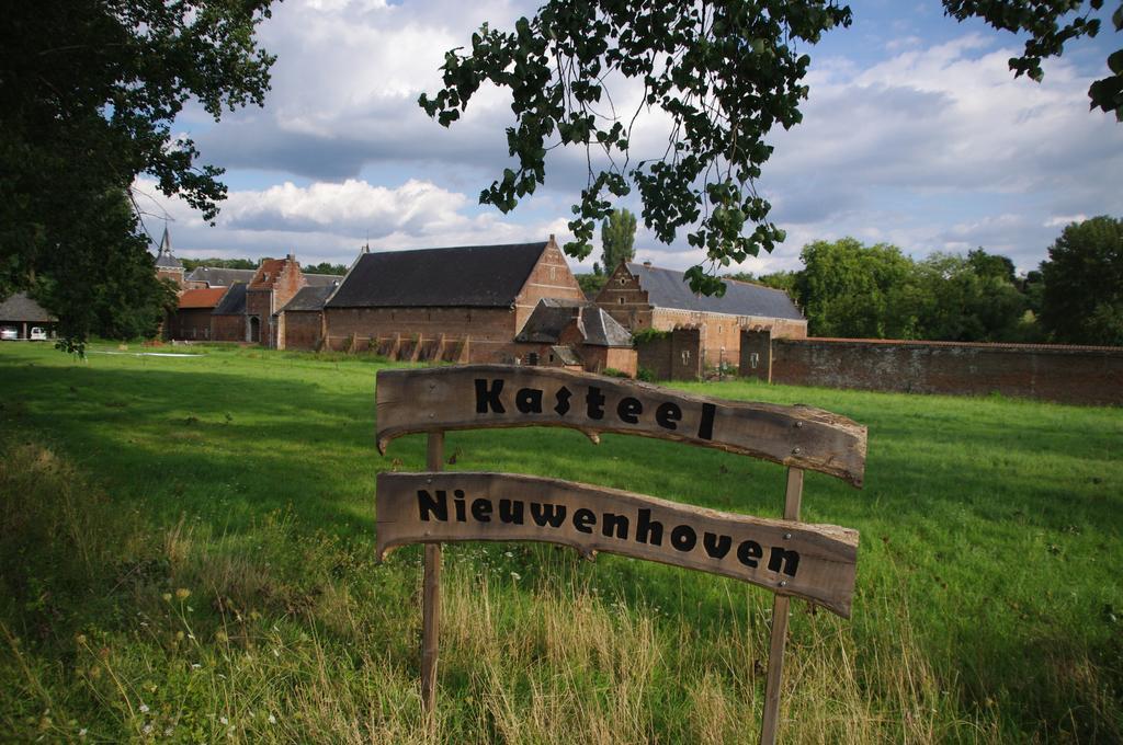 Ferienwohnung Kasteel Nieuwenhoven Sint-Truiden Exterior foto
